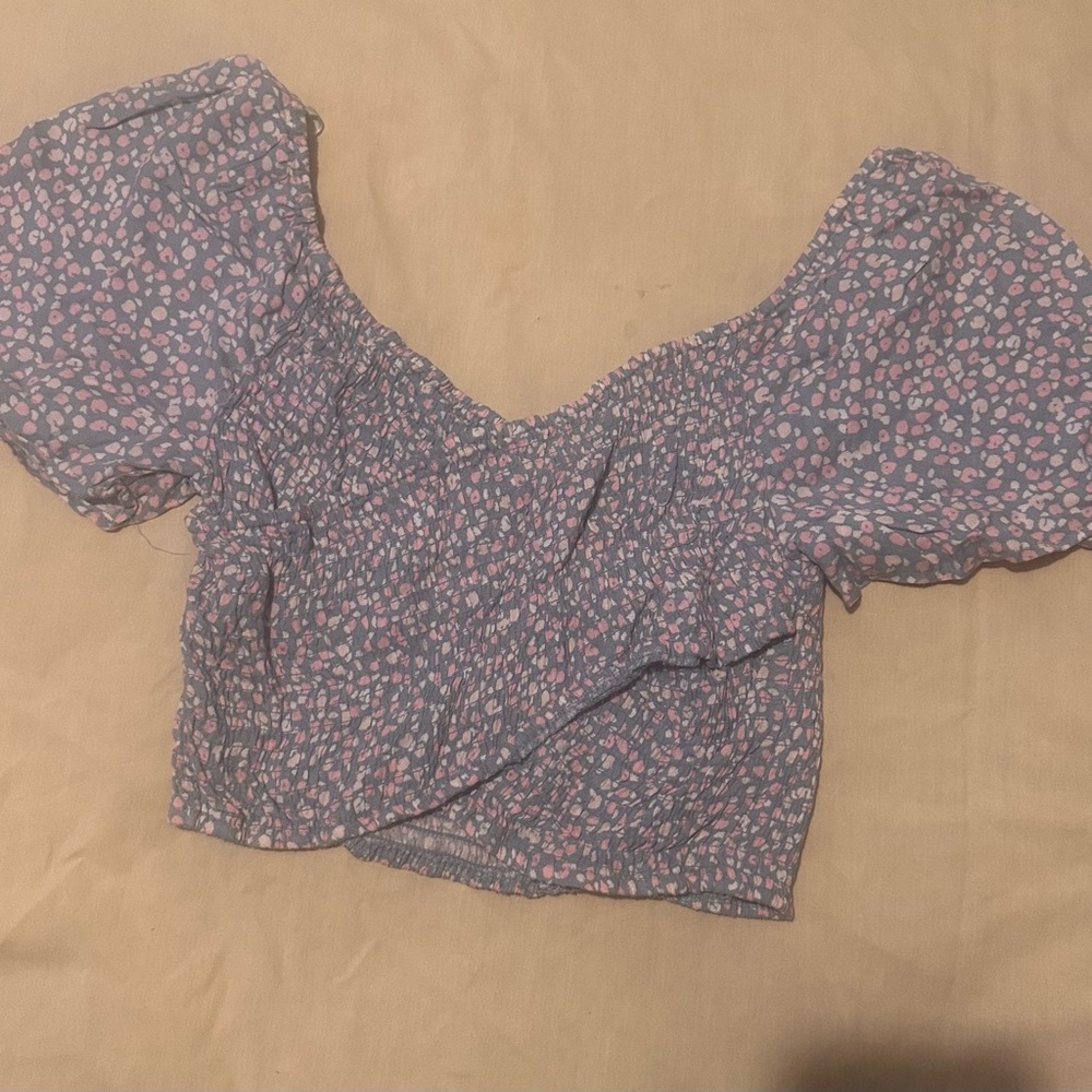 Women's Blue and Pink Patterned Top